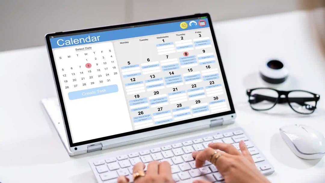 Smart Calendar & Real-Time Dashboards:
